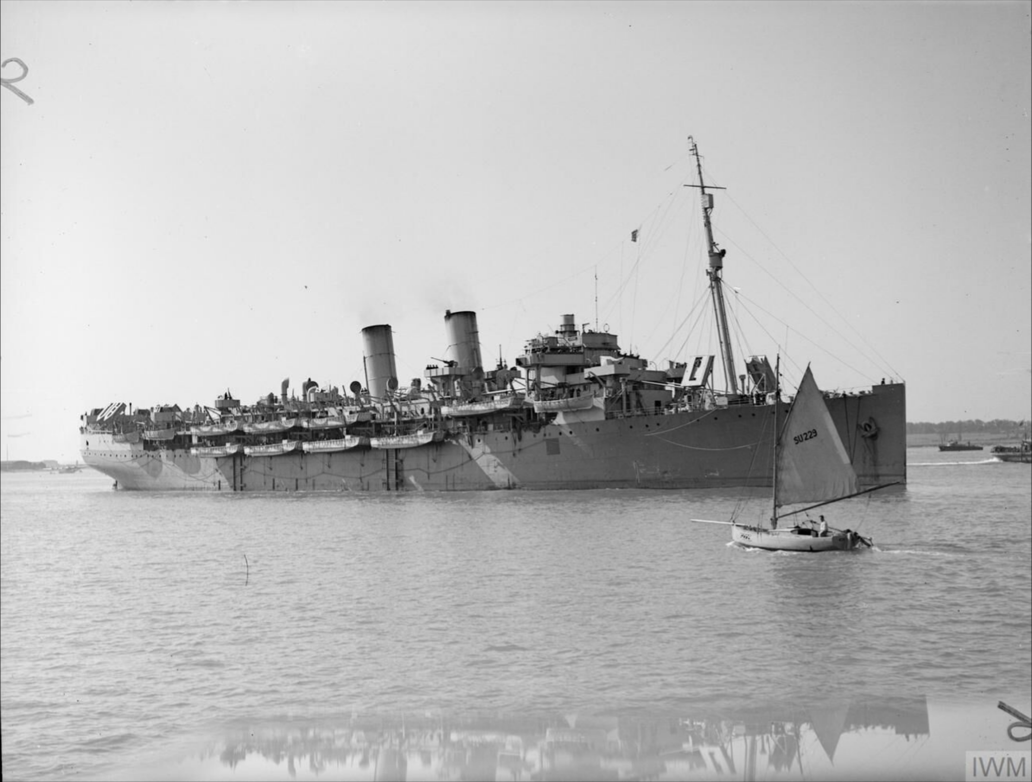 De SS Monowai voor de Engelse kust in 1944.