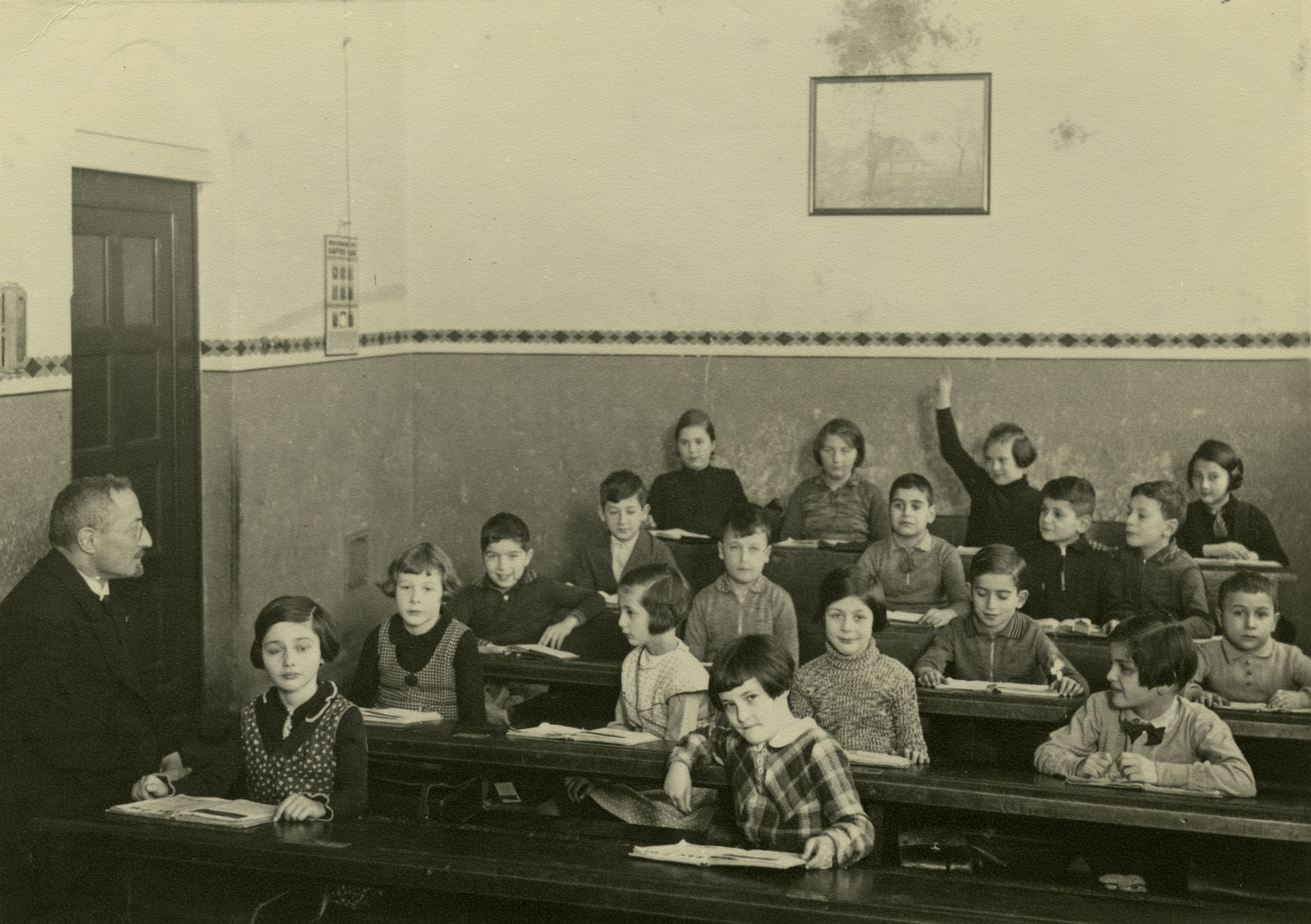 Peter van Pels op de "Israelitische Elementarschule" in Osnabrück, 1934.