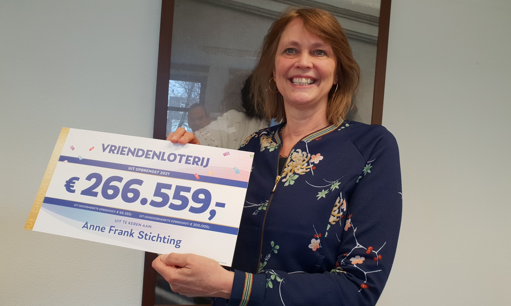 No description available.