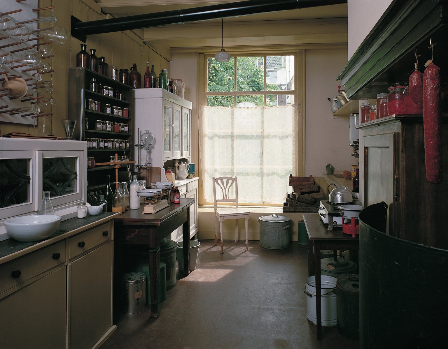 The office kitchen, reconstruction (1999).