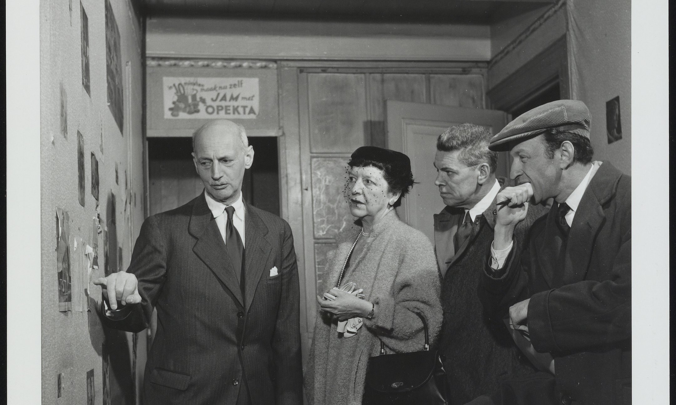 On the left: Otto Frank in 1954 in Anne’s room in the Secret Annex. On the right: the writers and director of the play ‘The Diary of Anne Frank’, which opened on Broadway in 1955.