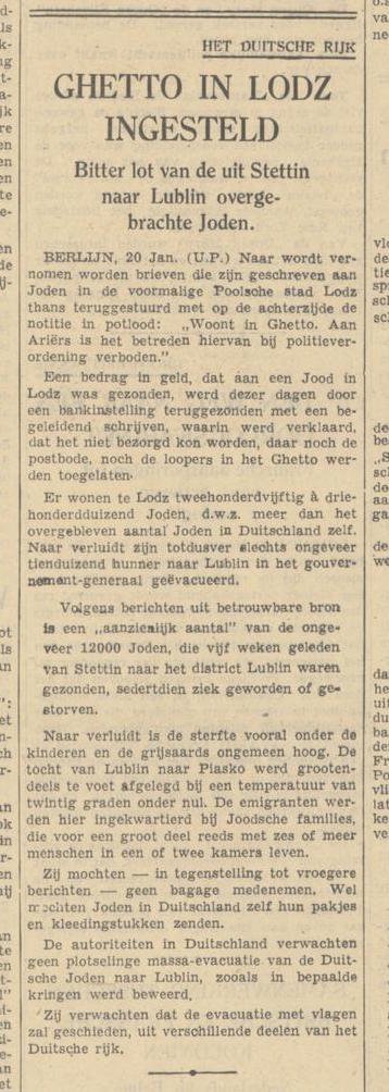 Bericht in de krant Algemeen Handelsblad waarin de oprichting van het getto in Łódź (Polen) wordt gemeld. Ook wordt gemeld dat veel van de Joden, die in februari 1940 uit Stettin (Duitsland) naar Lublin (Polen) zijn gedeporteerd, ziek zijn of gestorven. 21 maart 1940.