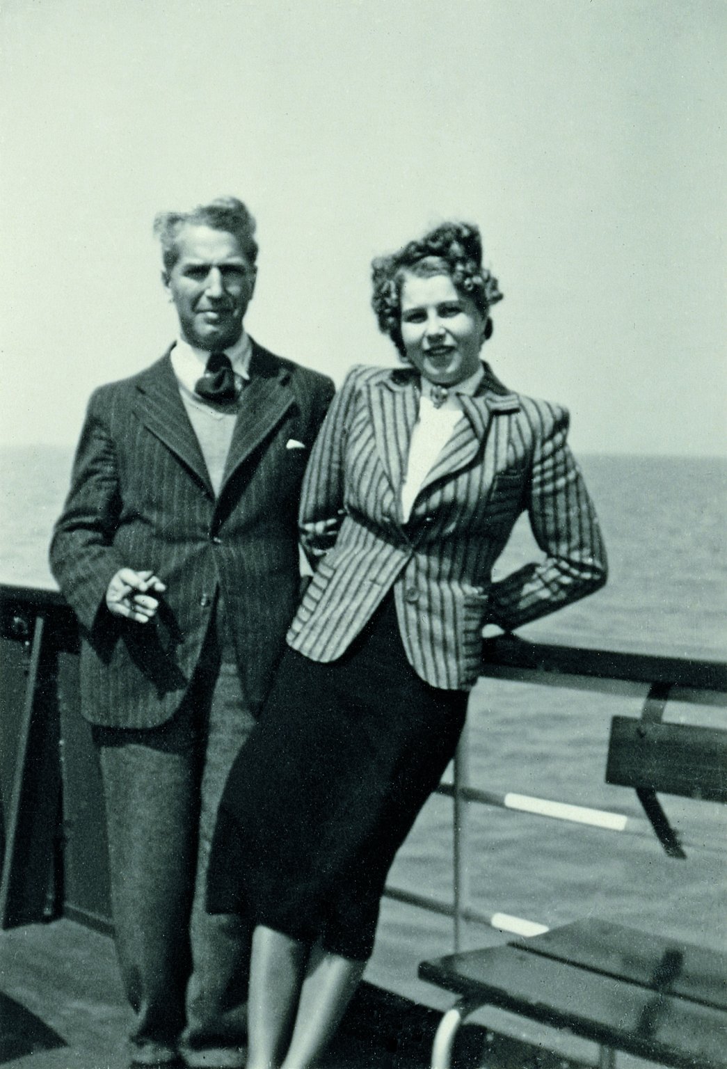 Fritz Pfeffer met zijn verloofde Charlotte Kaletta, rond 1940.