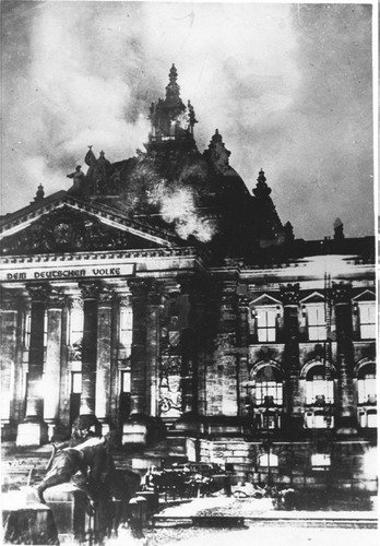 The Reichstag on fire (1933).