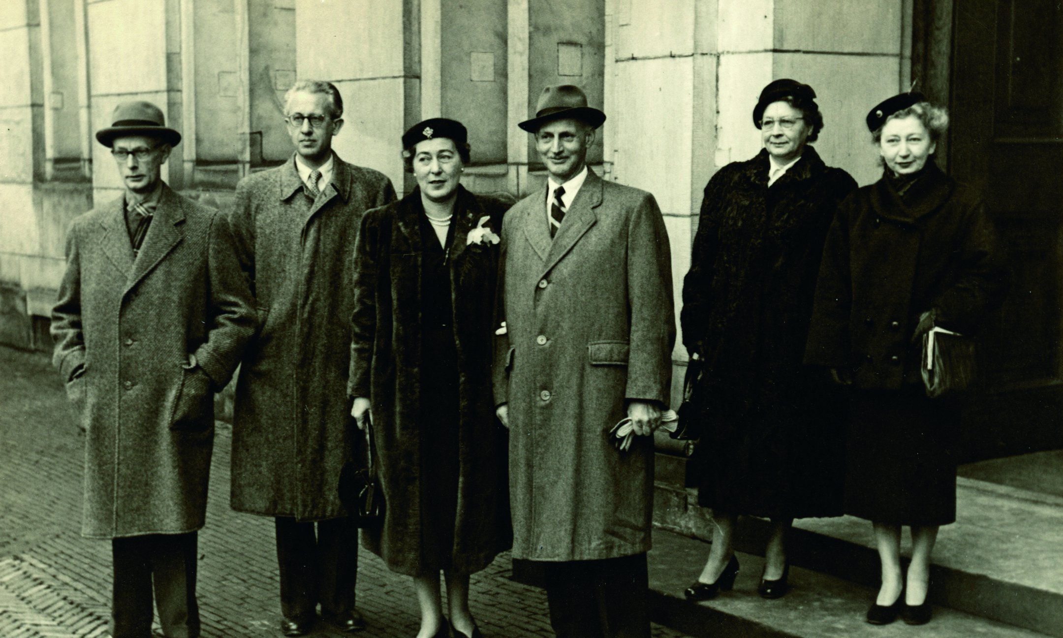 Otto Frank and Fritzi Frank on their wedding day, 10 November 1953. From left to right: Johannes Kleiman, Jan Gies, Fritzi Frank, Otto Frank, Johanna Kleiman, and Miep Gies.